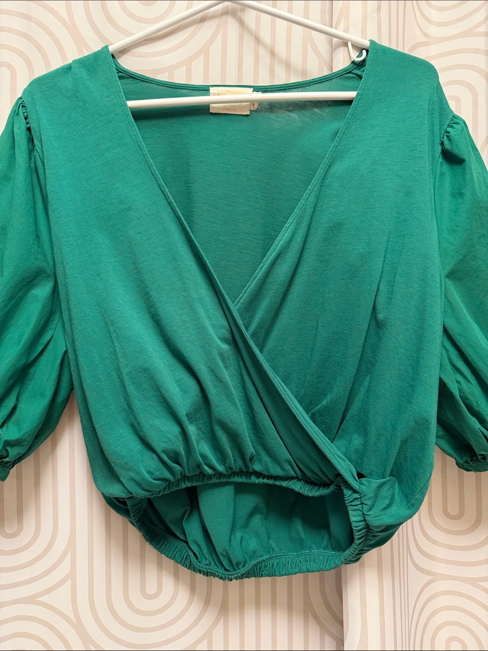 Nation Anthropologie sz XS Green Top with Statement Sleeves 100% Organic Cotton